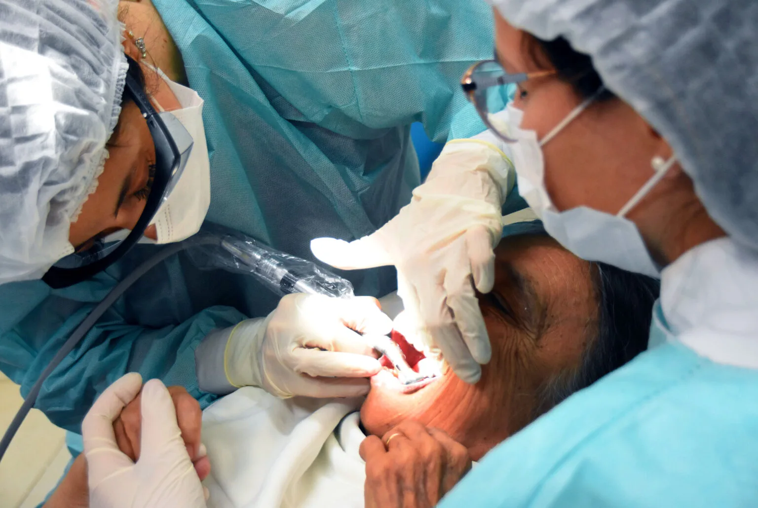 Hospital da rede pública é referência em urgência odontológica 24 horas