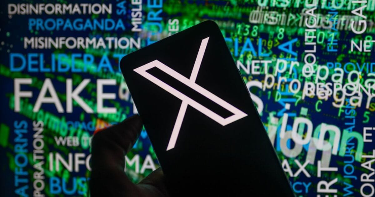contas falsas se multiplicam para influenciar eleições nos EUA