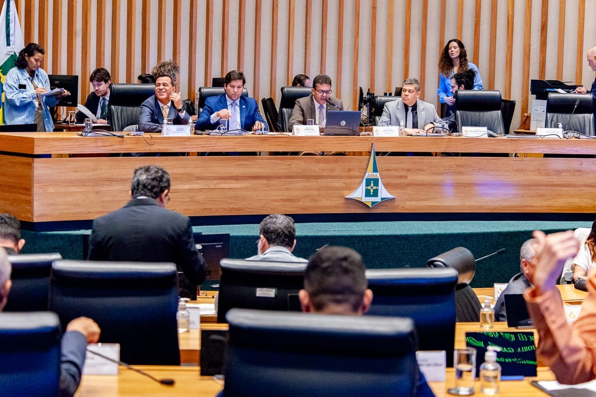 LDO é alterada para prever autorização de 72 novas nomeações na Secretaria de Educação
