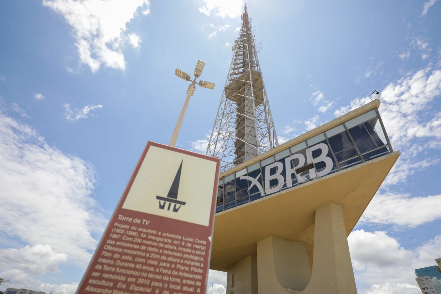 Festa de fim de ano na Torre de TV começa nesta sexta (27), com Mari Fernandez