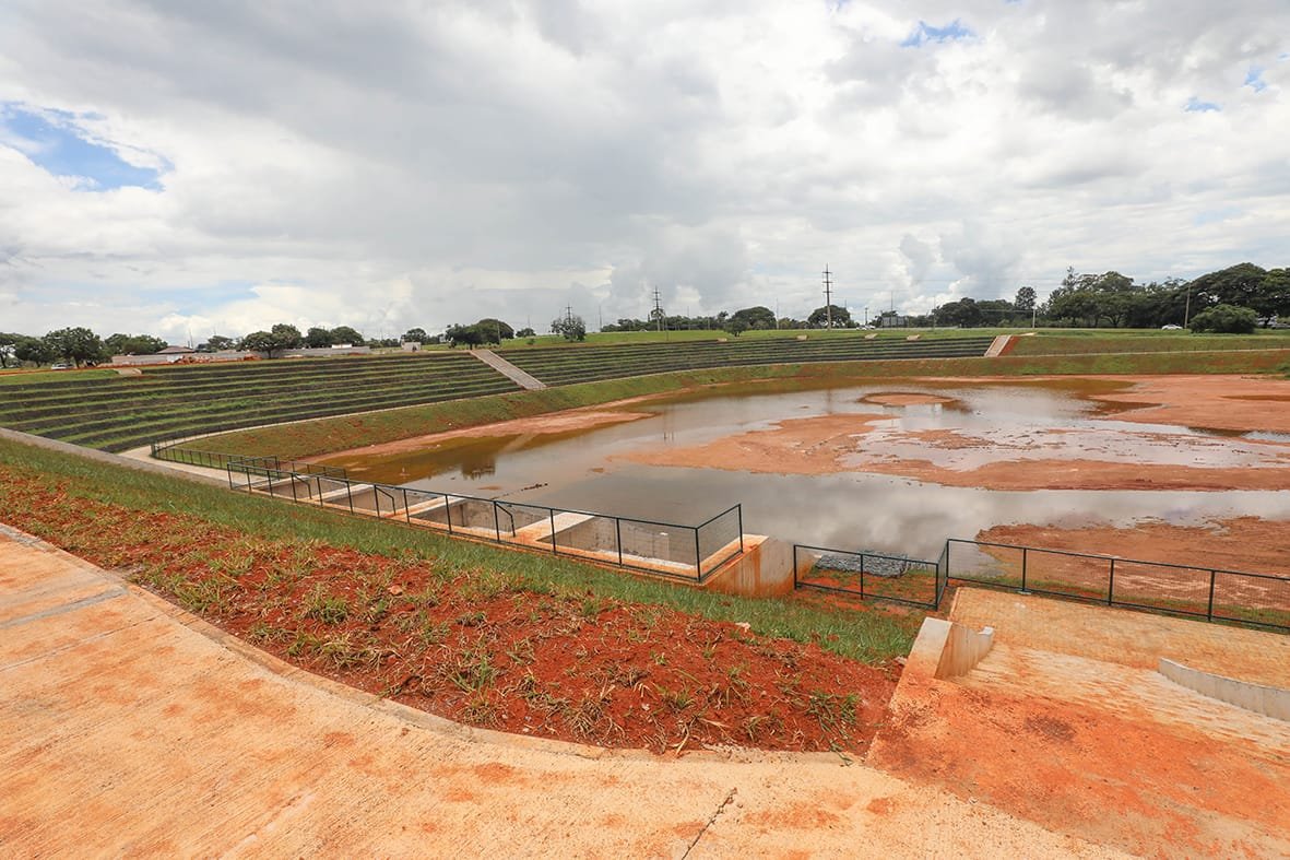 Processo de decantação do Drenar DF devolverá água limpa para a natureza