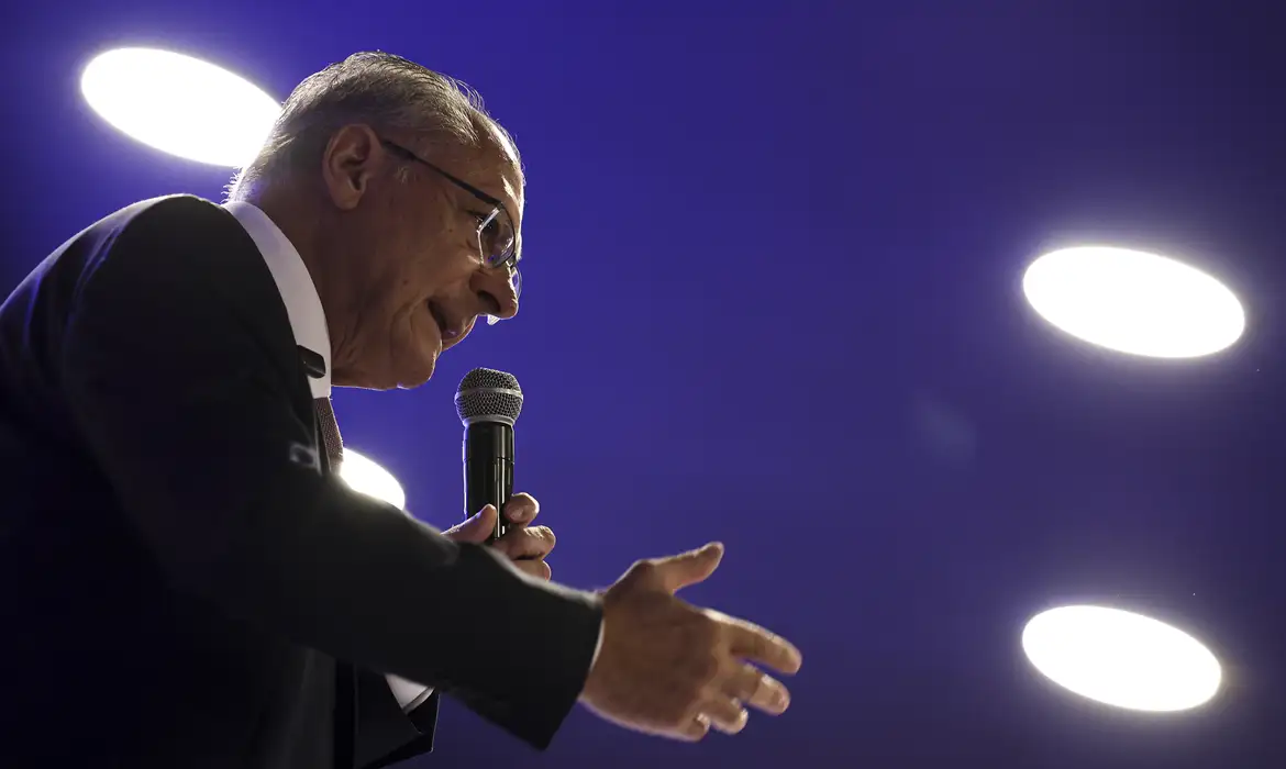 Alckmin defende retirar inflação de alimentos do cálculo da Selic