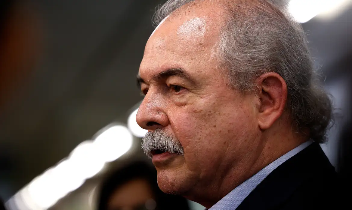 Mercadante: “portas do BNDES” estão abertas para todos os estados