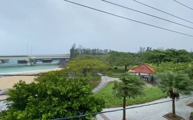 Tempestades causadas por tufão Dolphin atingem leste da China