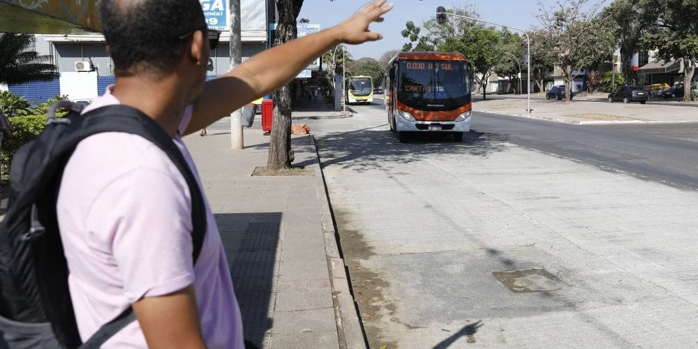 Aplicativo permite consultar horários e acompanhar ônibus em tempo real no Distrito Federal