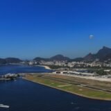 Avião derrapa no Santos Dumont e voos são cancelados