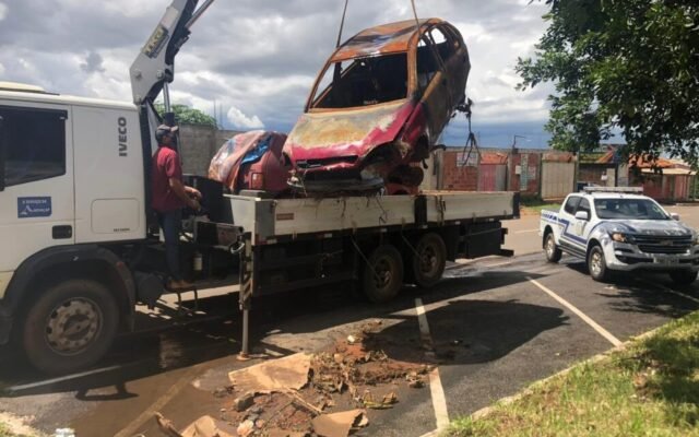 Carcaças e veículos abandonados: saiba como solicitar a retirada no DF