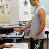 Com envelhecimento da população, eleitorado jovem recua 22% em 16 anos