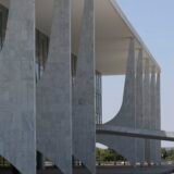 Conheça as atribuições do presidente e do vice-presidente da República