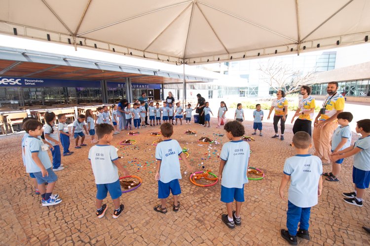 Crianças aprendem sobre leis e meio ambiente na Câmara Legislativa