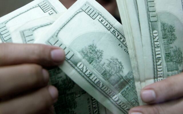 Dólar sobe a R$ 5,19 após tom mais duro de presidente do Fed