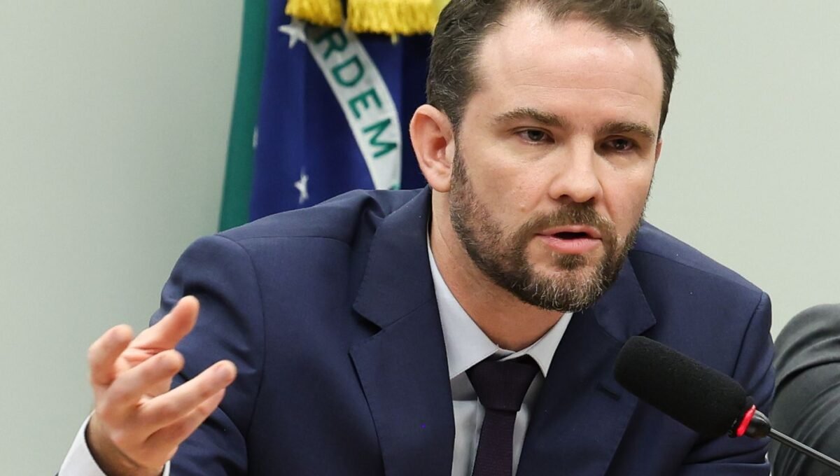 Durigan rebate críticas de inércia sobre crise do BRB