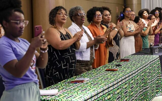 Eleições 2026: mulheres negras divulgam manifesto para candidaturas