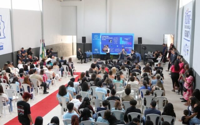 Encontro em Taguatinga leva orientações sobre prevenção à violência doméstica à comunidade