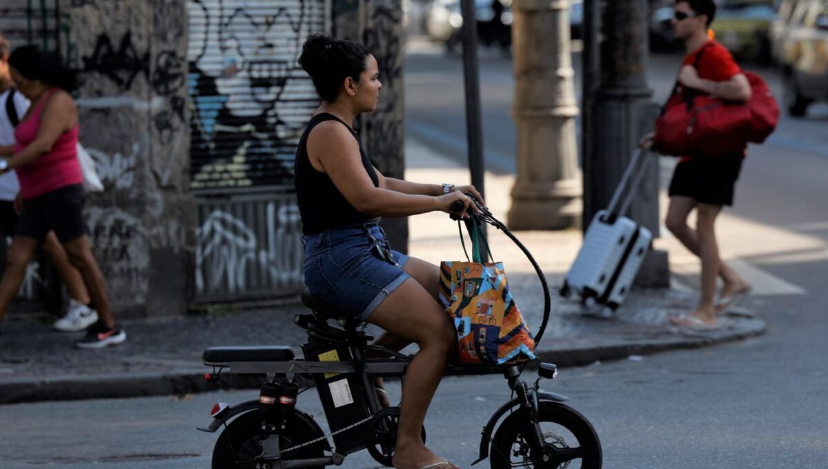 Fenômeno das bikes elétricas é tema do Caminhos da Reportagem