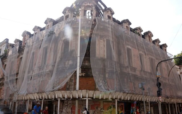 Palacete Imperial acumula denúncias de abandono no centro do Rio