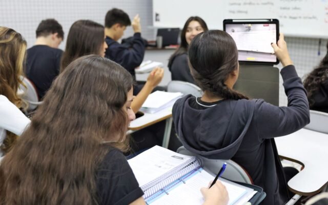 Pé-de-Meia 2026: nascidos em março e abril recebem parcela nesta terça