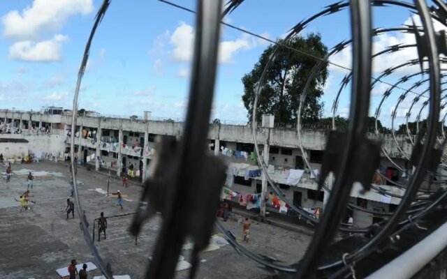 Presídios combatem entrada de itens proibidos para facções criminosas