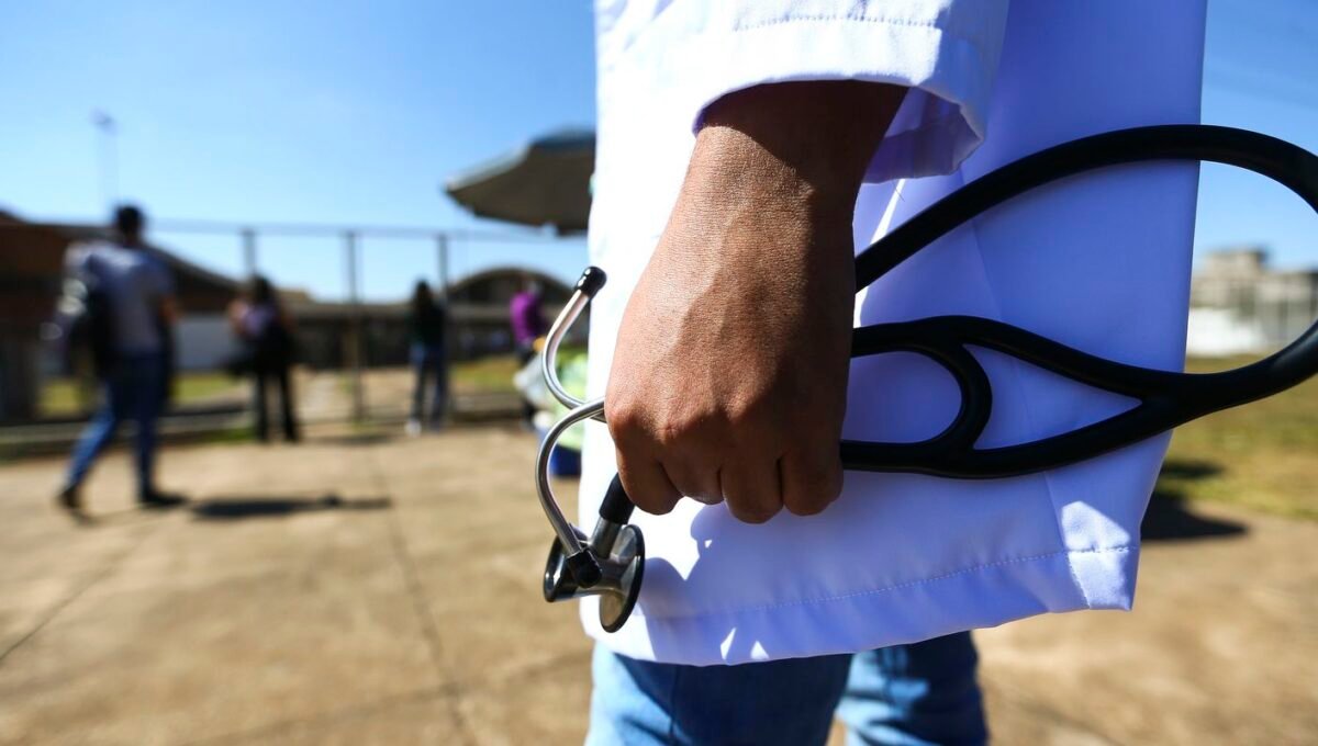 STJ restabelece sanções a cursos de medicina com nota baixa no Enamed