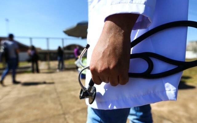 STJ restabelece sanções a cursos de medicina com nota baixa no Enamed