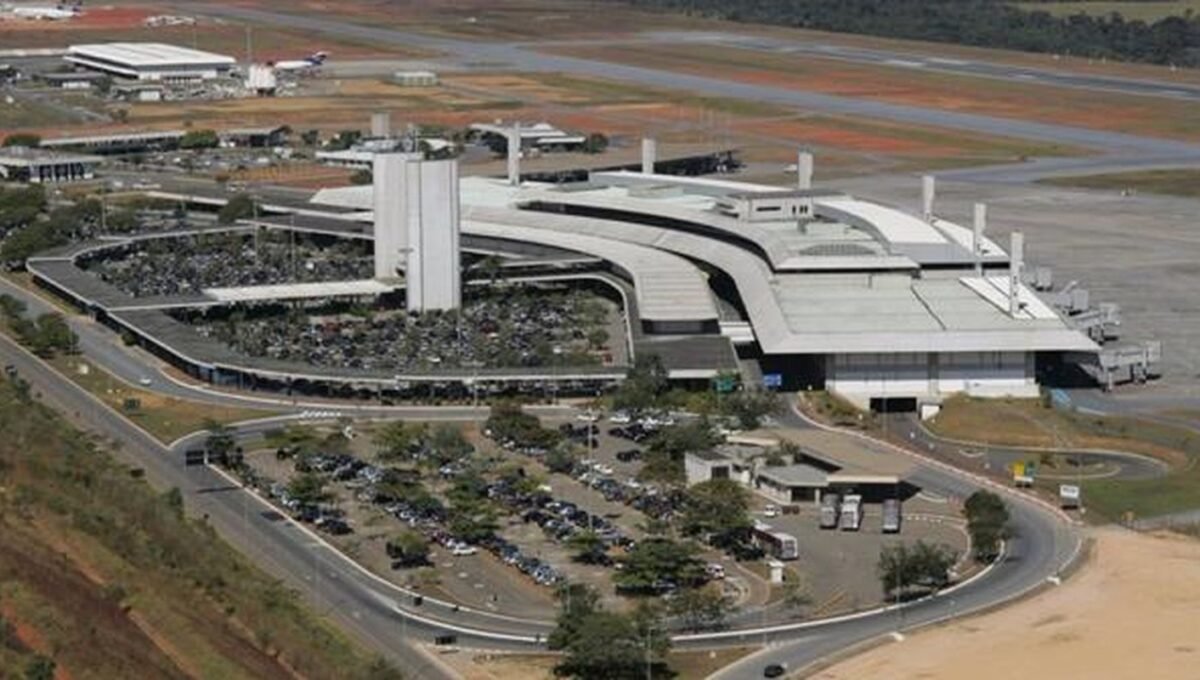 BH: Aeroporto de Confins suspende operações por problema na pista