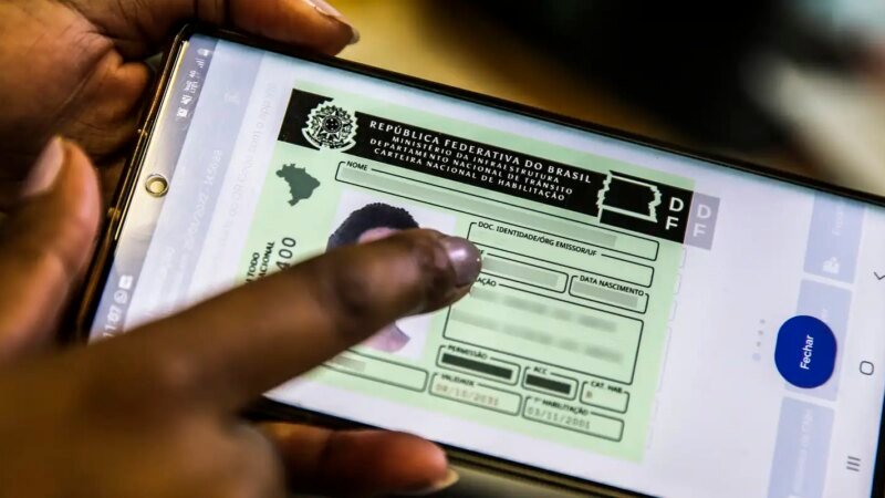 CNH vencida entre junho e setembro tem validade extra até dezembro