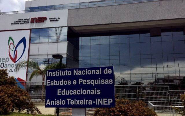 Cartões de inscrição no Enamed e Revalida estão disponíveis