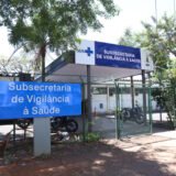 É preciso atenção para riscos de procedimentos estéticos invasivos em salões de beleza