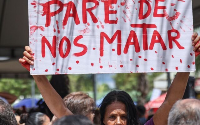 Entidades denunciam agressões às mulheres que disputam cargos