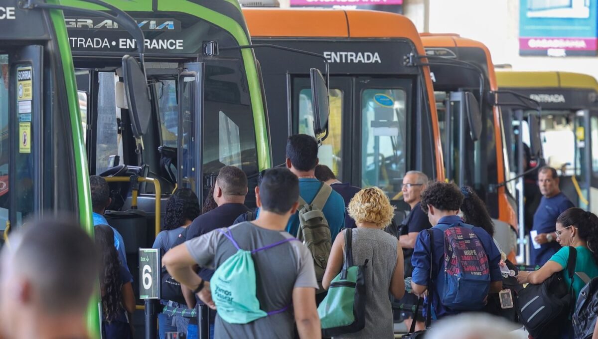 Escala 6×1: 67% apontam que jornada piora saúde mental, diz pesquisa