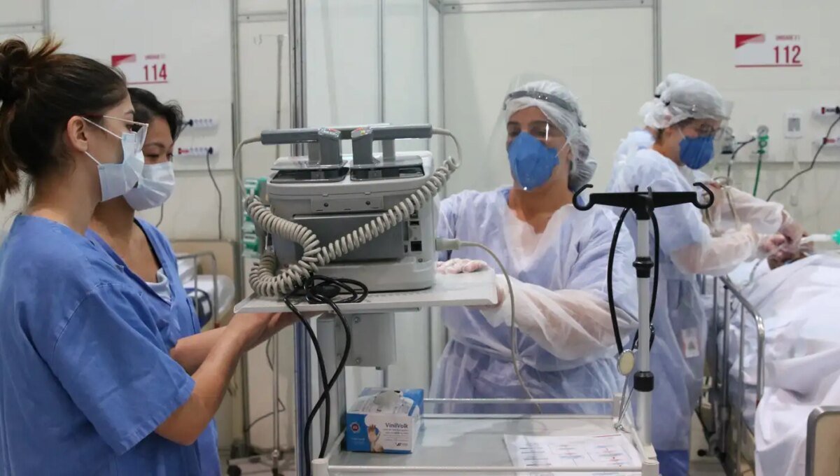 Estudo aponta esgotamento emocional e burnout de médicos de UTI