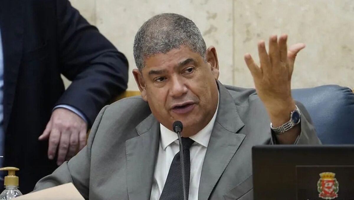 Ex-vereador Milton Leite se entrega à polícia após operação contra PCC