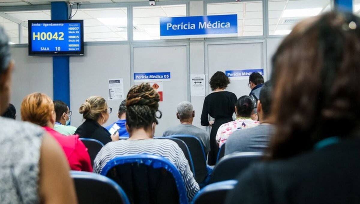 Fila de espera por perícia do INSS é zerada em agosto