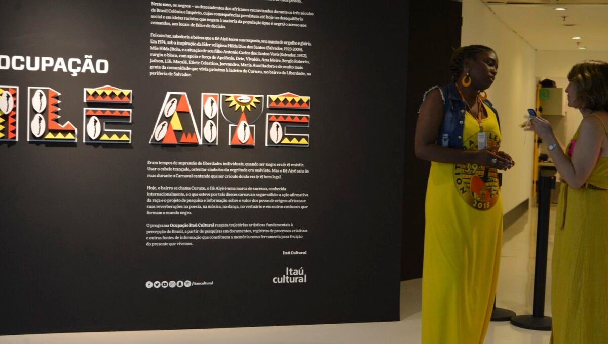 Ilê Aiyê celebra mulheres negras na Semana da Mãe Preta