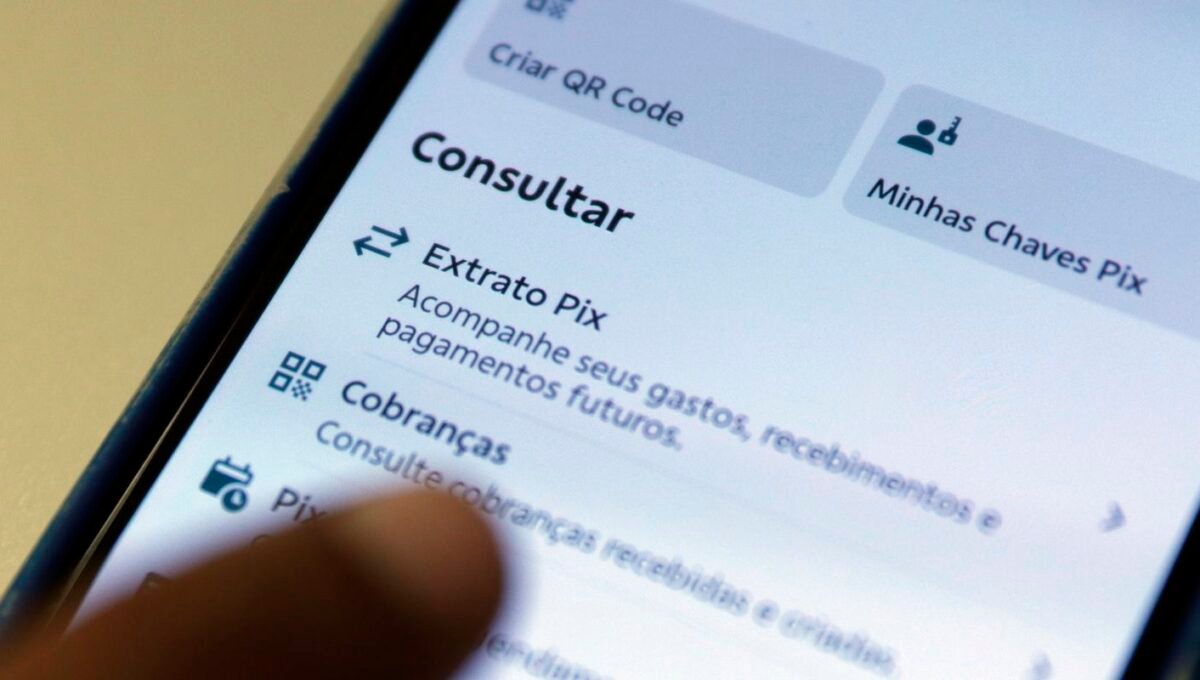 Número de transações com Pix caem 10% após proibição de bets