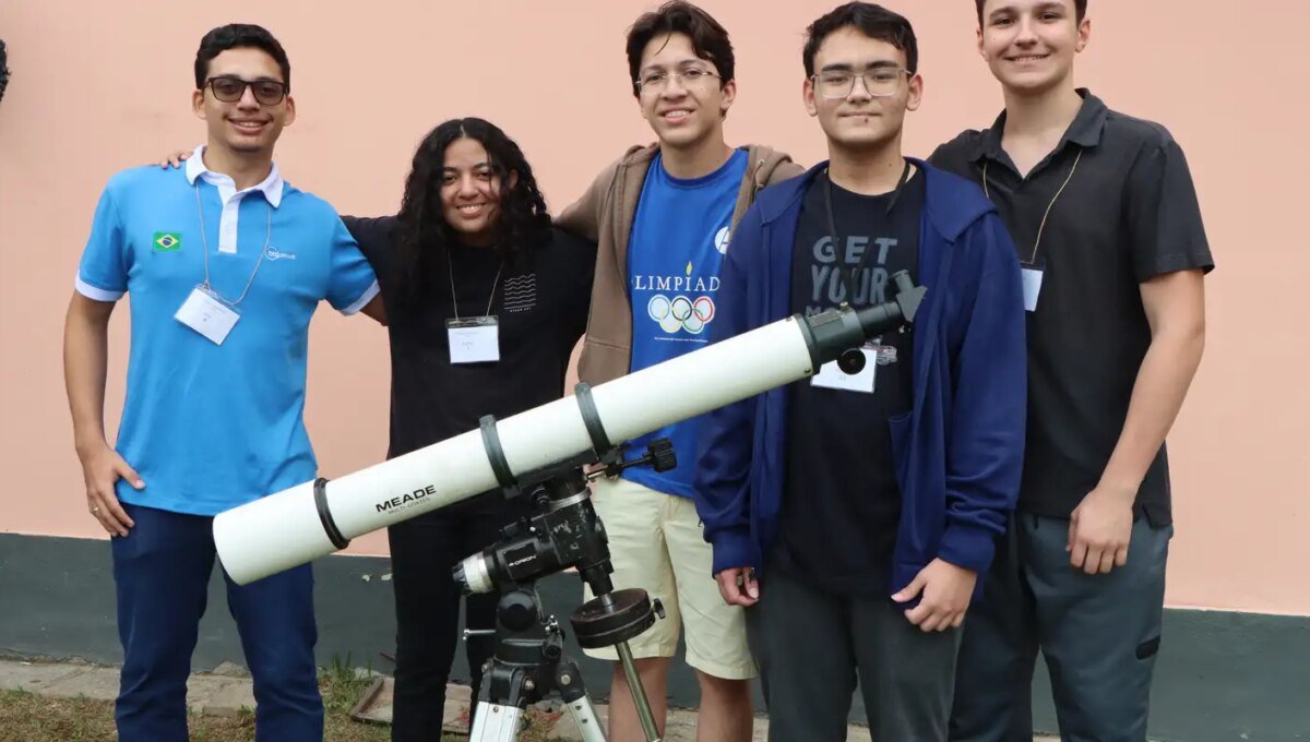 Olimpíada de Astronomia no Vietnã tem cinco estudantes brasileiros