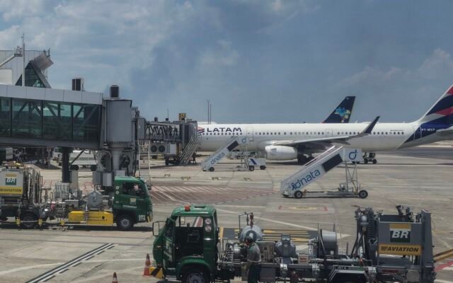 Petrobras reajusta preço médio do querosene de aviação em 13,9%