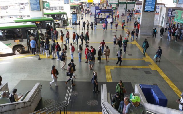 Portões Abertos 2026 terá ônibus extras e linha especial para a Base Aérea de Brasília