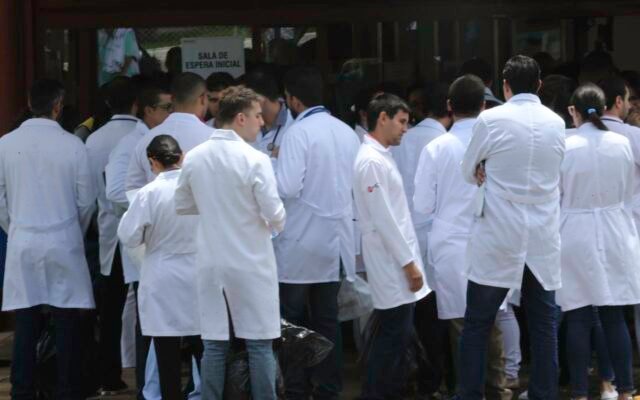 Prazo para recursos do Enamed 2026 e Revalida 2026/2 vai até quinta