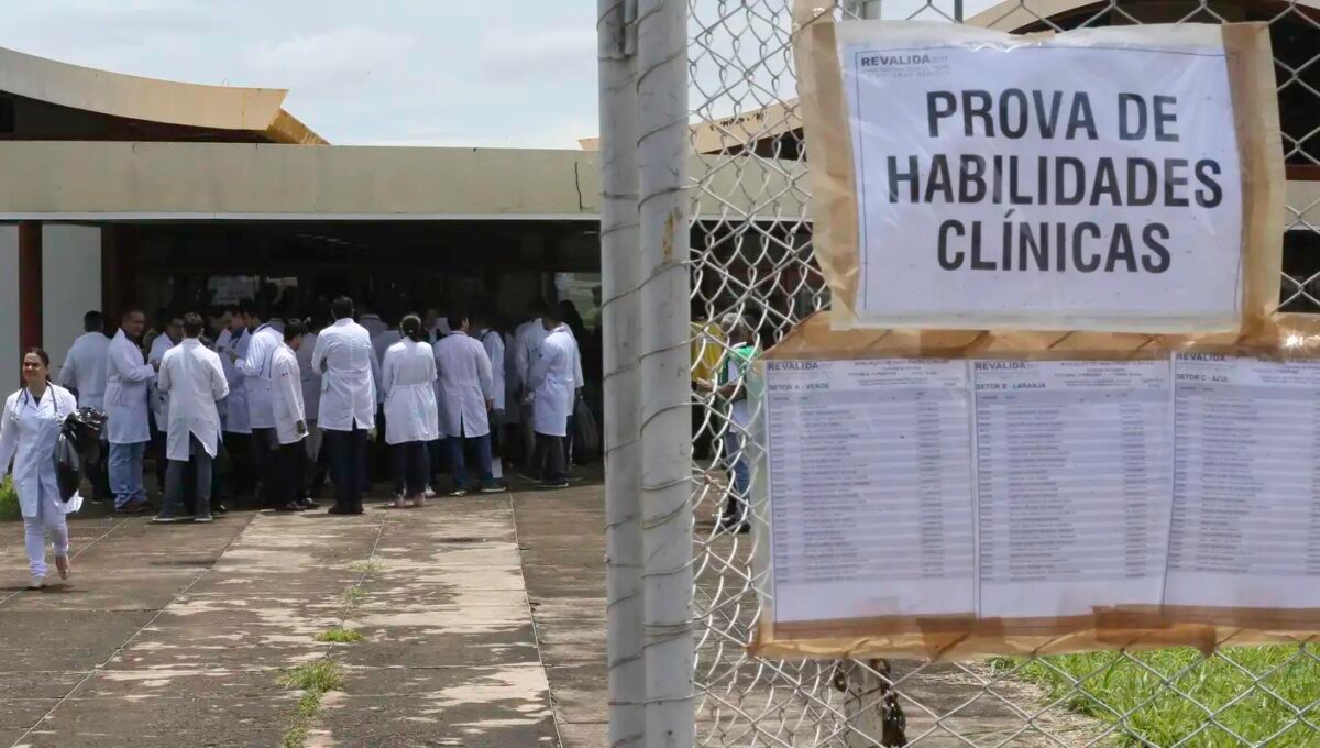 Revalida 2026/2: prazo de envio de diploma médico termina dia 19