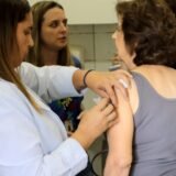 SUS amplia cobertura da vacina Pneumo 20 para maiores de 85 anos