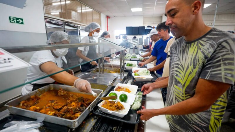 Sessão solene homenageia profissionais que promovem alimentação saudável e inclusão social