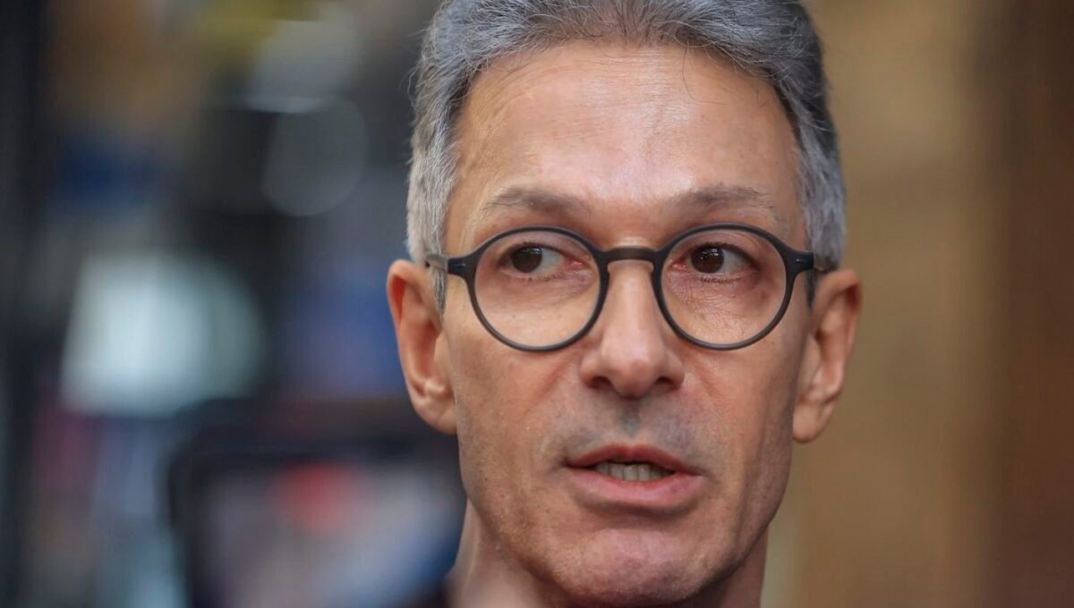 Zema propõe saída do Brics e redução de supersalários e de impostos