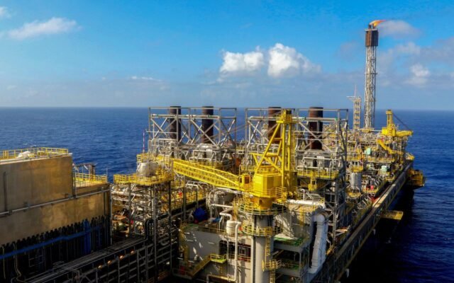 ANP espera leiloar mais de 320 blocos de petróleo nesta quarta