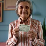 Abstenção de eleitores com mais de 70 anos cai 9,7 pontos percentuais