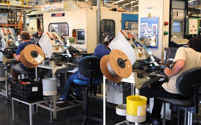 Atividade econômica tem alta de 0,3% em agosto, mostra IBC-Br