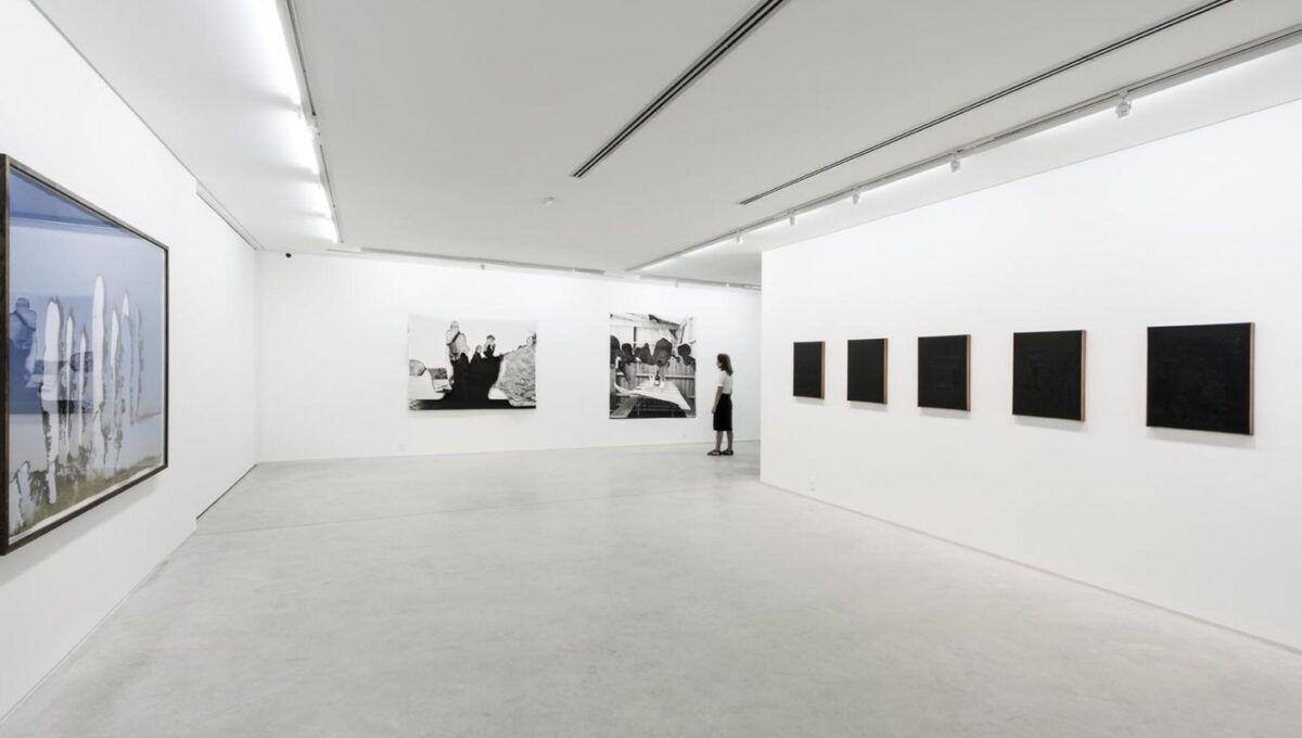 Bienal de Curitiba reúne mais de 300 artistas de 38 países