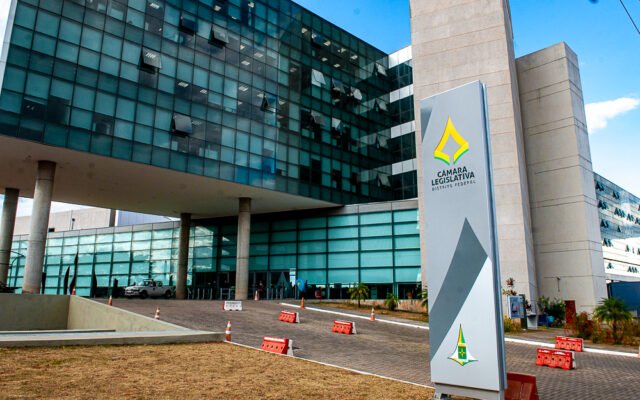 Câmara Legislativa tem 29% de renovação e amplia bancada feminina