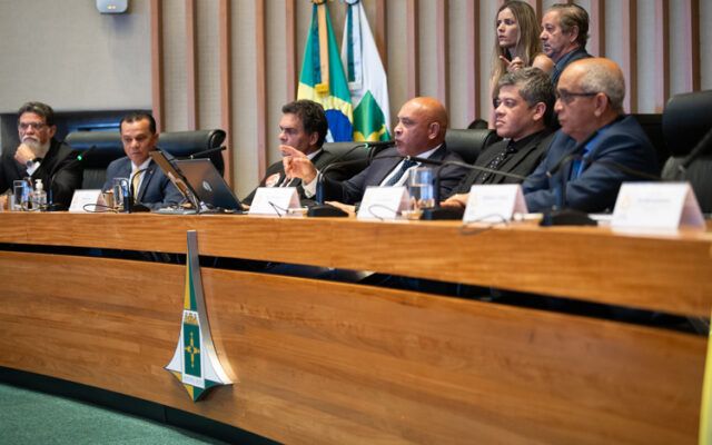Câmara aprova regra que permite reeleição da Mesa Diretora na troca de legislaturas