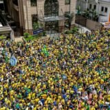 Campanha de Flávio Bolsonaro realiza manifestação na Paulista